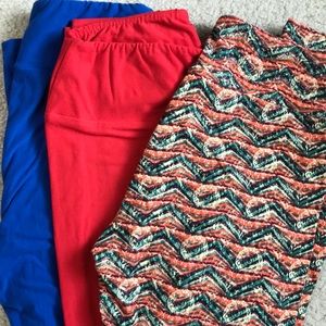 3 pair of leggings